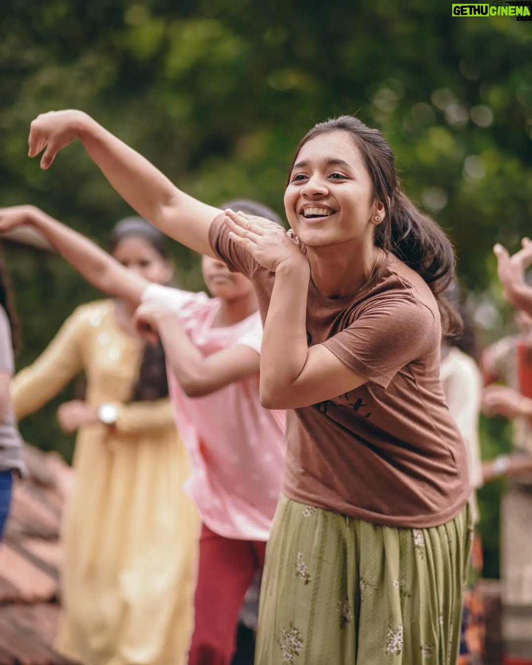 Anishma - 14K Likes - ഒരു വർഷം..
The best thing happened in my life❤️
📷 @adarsh_sadanandan_
