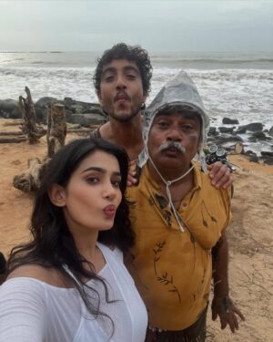 Anjali Anish Instagram - In honour of the third week of Manada Kadalu in theatres, here’s some BTS 🫶🏼 🛶
So grateful to have worked with the best in the Kannada industry and the sweetest co stars, counting my blessings everyday- especially that i got to live my dream. 
Thank you for those who believed in me, even when I didn’t.. I’ve learnt so many valuable lessons on and off camera. Both, Anjali- the character and Anjali the actor are truly blessed and I’ll never forget this once in a lifetime project. 
Thank you with all my heart to the audience for the love they continue to give my team and i 🫀