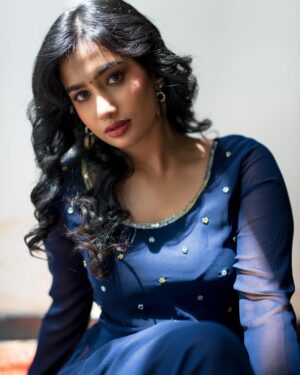 Anjali Anish Instagram - Manada Kadalu Promotions 🧞‍♂️
.
.
Photos by @nithishayyod 
Make up by @prettyumakeovers 
Hair by @stylingbyafreen