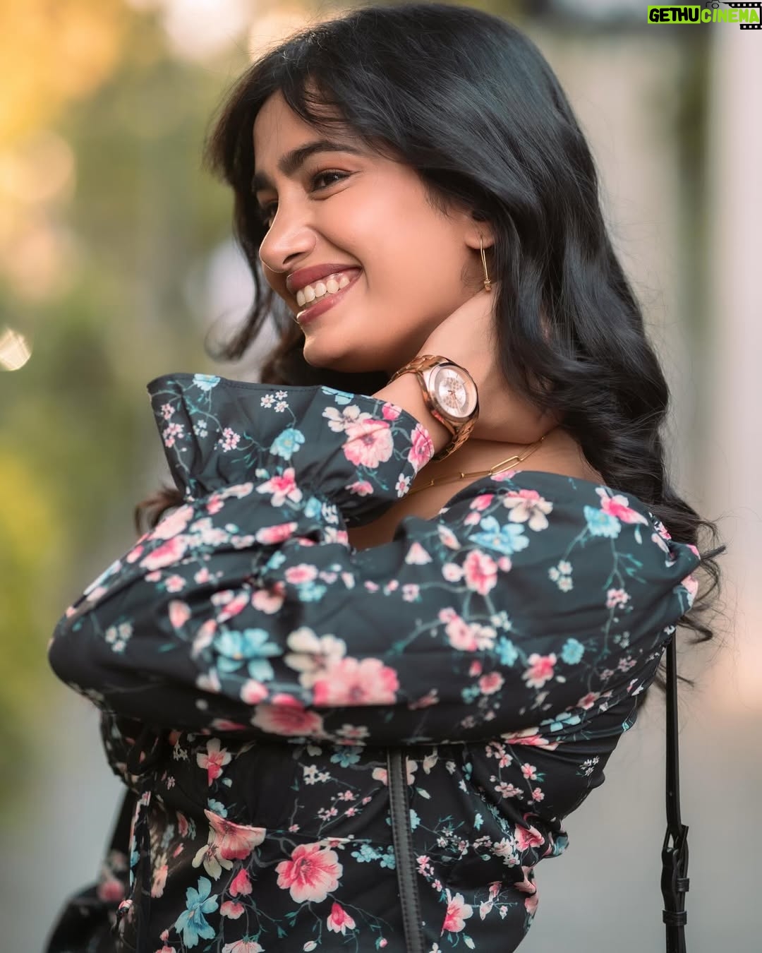 Anjali Anish - 3.4K Likes - impromptu shoots while promoting Manada Kadalu (March 28th!)
Thank you @memories.restored 🫶🏼