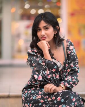 Anjali Anish Instagram - impromptu shoots while promoting Manada Kadalu (March 28th!) 
Thank you @memories.restored 🫶🏼