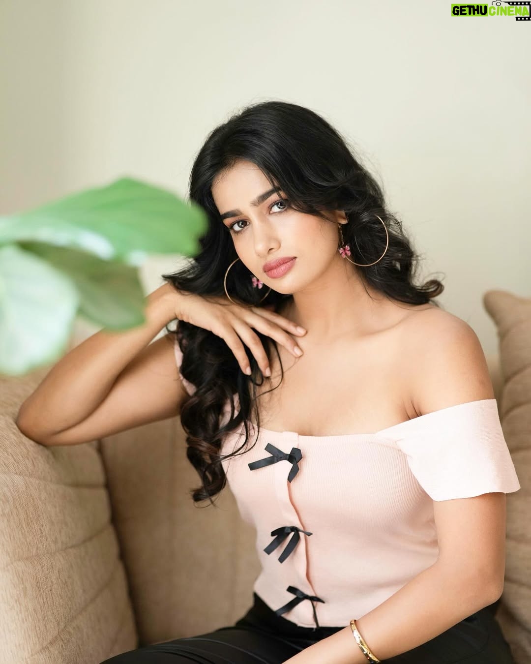 Anjali Anish - 3.5K Likes - 🩰🦩