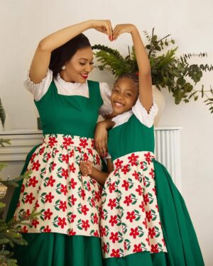Anna Banner Instagram - Merry Christmas from my heart beat and I ❤️

•
•
•
Outfit @nelo.woman 
Photography @peter_stonee