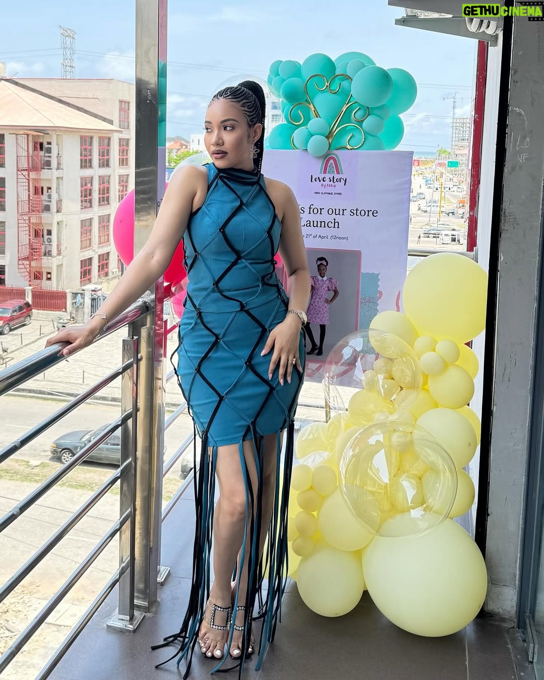 Anna Banner - 16.5K Likes - It can only be God!!! 💕💝🙏🏻
I’m still overwhelmed, but my heart is filled with gratitude 🙏🏻
I’ll post a compiled video later.
A big thank you to everyone that showed up, sent messages, called, and supported me! You guys are the real MVPs!
To my team, you guys are incredibly special to me! I love you guys!
My bestie, my 2million support system in 1!! @slimzobs I love you! 💕
💕💝
You can now walk into our physical store and shop beautiful, unique items for your kids!! @lovestorybyanna
•
My outfit @nelowoman.rtw
Sofia’s outfit @lovestorybyanna (Joy set)