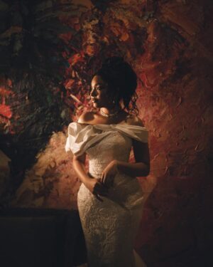 Anna Banner Instagram - IFENKILI ❤️

Bridal dress @nelo.woman 
Makeup @glowwithlilian 
Hair stylist @hairbybube_ 
Content Creator: @durrode
Photography: @streetically