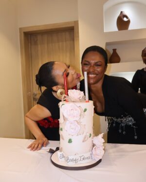 Anna Banner Instagram - It was in such a beautiful atmosphere with my family and loved ones! 
The surprise Queen was surprised 😩 led by @slimzobs 
Thank you to everyone who was part of my day🥰
•
I actually thought I was just going to have dinner with my ❤️
and then boom!!! Surprise!!😆🥰
#ifenkili ❤️
•
•
Two piece @nelowoman.rtw 
Makeup @glowwithlilian 
Hair @hairssence