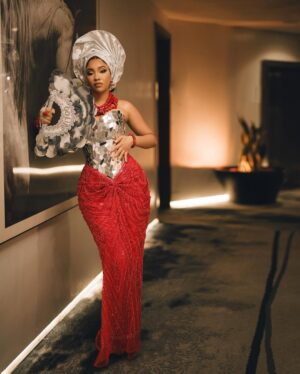 Anna Banner Instagram - IFENKILI ❤️

STUNNING OUTFIT @nelo.woman 
Makeup @glowwithlilian 
Gele @amex_geleart 
Beads @Tophertonyjewelry
Hair stylist @hairbybube_
Photography: @streetically

#nelobride