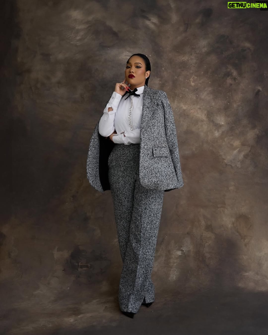 Anna Banner - 12.1K Likes - ABBA’s Daughter ❤️
•
Happy Birthday Anna B!
#february18th #aquarius #queen
•
•
•
Fit @nelo.woman
💄 @glowwithlilian
Hair @hairssence
Photography @peter_stonee