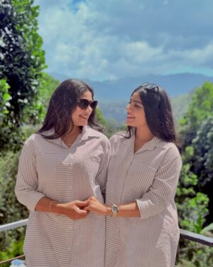 Anu Kanu Instagram - Love nature,
Stay close to nature.
It will never fail you. 🍃💚