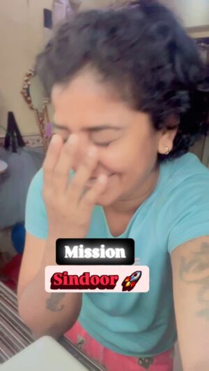 Anuja Mule Instagram - Kaisa laga good morning 🔥☄️🤣🤣 @anuja_mule_9146  #instagram #viralreels #viralvideos #reelsinstagram #instagood #viralpost #reelsindia #missionsindoor