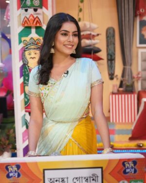 Anushka Goswami Instagram - 💛🩵

দেখুন #didino1season9 আজ 4:30pm @zeebanglaofficial