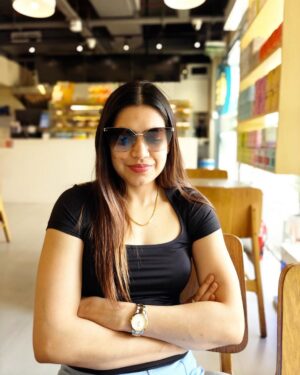 Anwesha Mukherjee Instagram - You don’t need to force, fight or chase. What is meant for you will come to you or stay for you. They don’t leave 🤗 Stop overthinking. Also You are meant for BIG things, not breadcrumbs  #ᴘʜᴏᴛᴏᴅᴜᴍᴘ #instagood