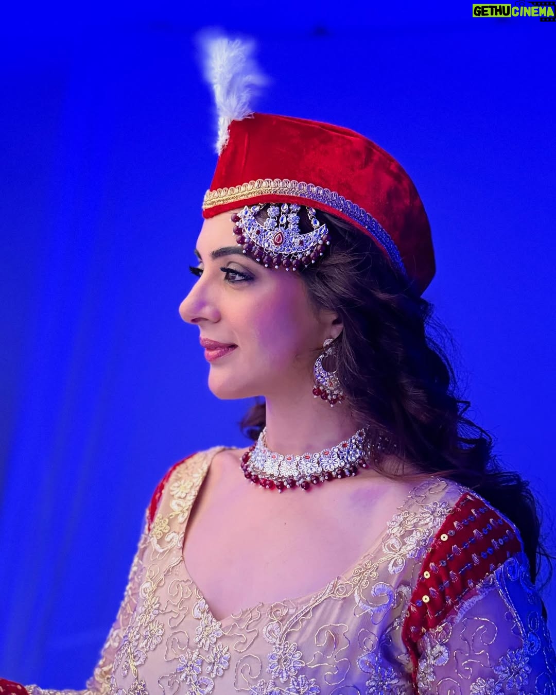 Arshin Mehta - 759 Likes - Anarkalis’s legacy lives on through art and fashion. 🪕🎭🎬
#behindthescenes #anarkali #retrolook #salimanarkali #shootingadventure #salimanarkali #digitalcreator #digitalad #anarkalisalimlovestory
P.c @shubhamm_gargg
