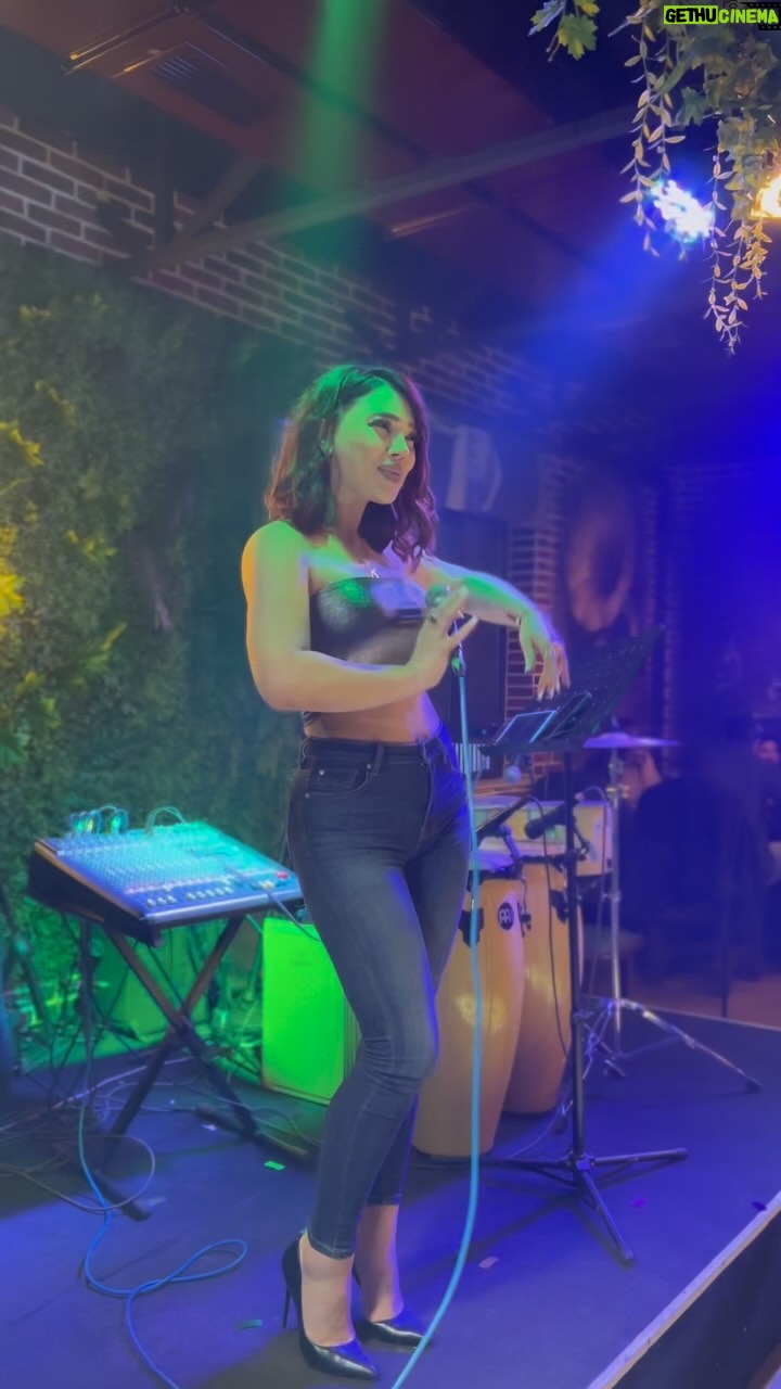 Arzu Abdulova - 3.4K Likes - Ezberbozan❤️🔥
@gulsen