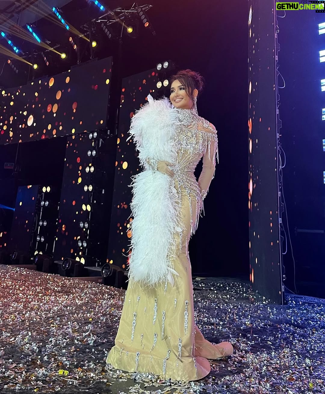 Asha Matai - 36.3K Likes - Жетінші арнада- Жарқыраған жаңа жыл!💫✨
31желтоқсан күні көрсетілетін жоба ғой негізі. Алдын ала түсіріп алдық) Қызық болады..
Кеш жүргізушілері: Баян, Динара, Тауекел, Ардақ және Аша)
Эфирде кездескенше!😉
@tv7_kz
@galiya_baibossynova
@emy.emy1404
@saulesagatovnaa