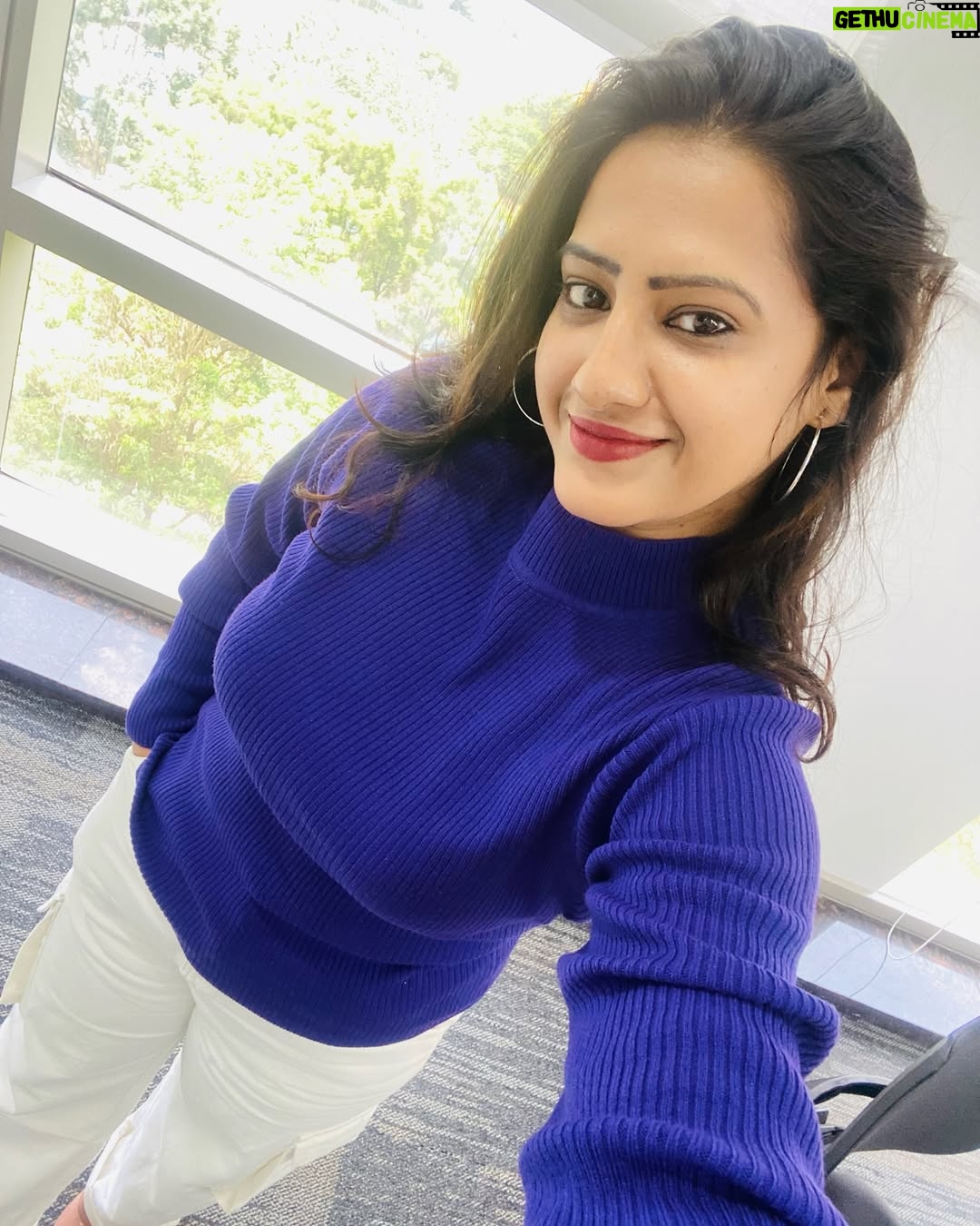 Asha Rajagopal - 2K Likes - Which one did you like more ?

#insta #instapic #virałpost #viral #instagram #instamood #instadaily #instalike