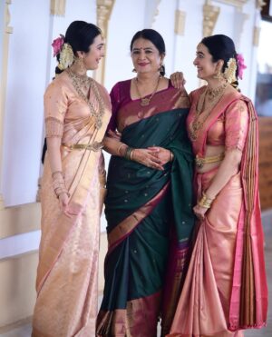 Ashwithi Shetty Instagram - Everyday is Mother’s Day 🥹 To the strongest selfless woman I know thank you for being you . Thank you for everything you have done for us and thank you for forgiving our mistakes and teaching us the best life lessons . Thank you for teaching us values , discipline and humanity ❤️🙏😇🧿 Love you Amma ❤️🙏