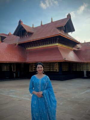 Ashwithi Shetty Instagram - Polali Amma 🥹❤️🙏🧿 Never forget your roots ❤️
