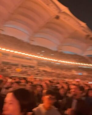 Asiya Firdose Instagram - 24/04/2025 🫶🏽 SEOUL 
.
.
.
.
#love #southkorea #🇰🇷 #seoul #coldplay #coldplayconcert #coldplaylive #amoghaaditya #asiyafirdose