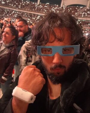 Asiya Firdose Instagram - 24/04/2025 🫶🏽 SEOUL 
.
.
.
.
#love #southkorea #🇰🇷 #seoul #coldplay #coldplayconcert #coldplaylive #amoghaaditya #asiyafirdose
