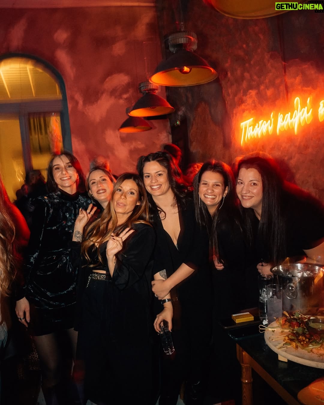 Athina Oikonomakou - 38K Likes - Blessed 🥹 #mybirthdayparty #friendsforlife❤️
📸 @amaliakovaiou