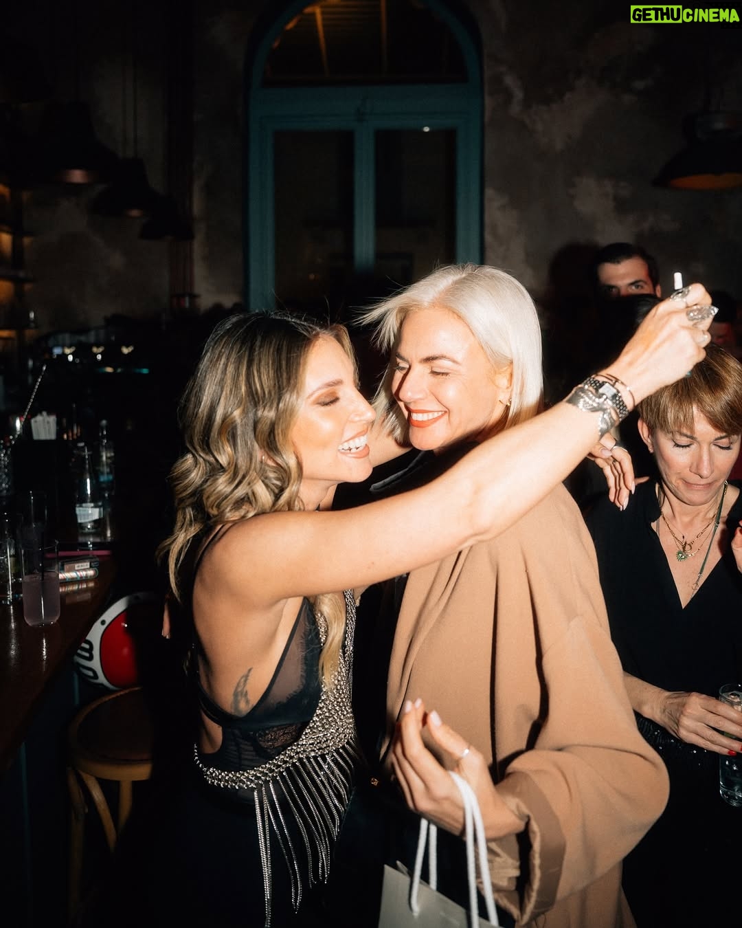 Athina Oikonomakou - 38K Likes - Blessed 🥹 #mybirthdayparty #friendsforlife❤️
📸 @amaliakovaiou