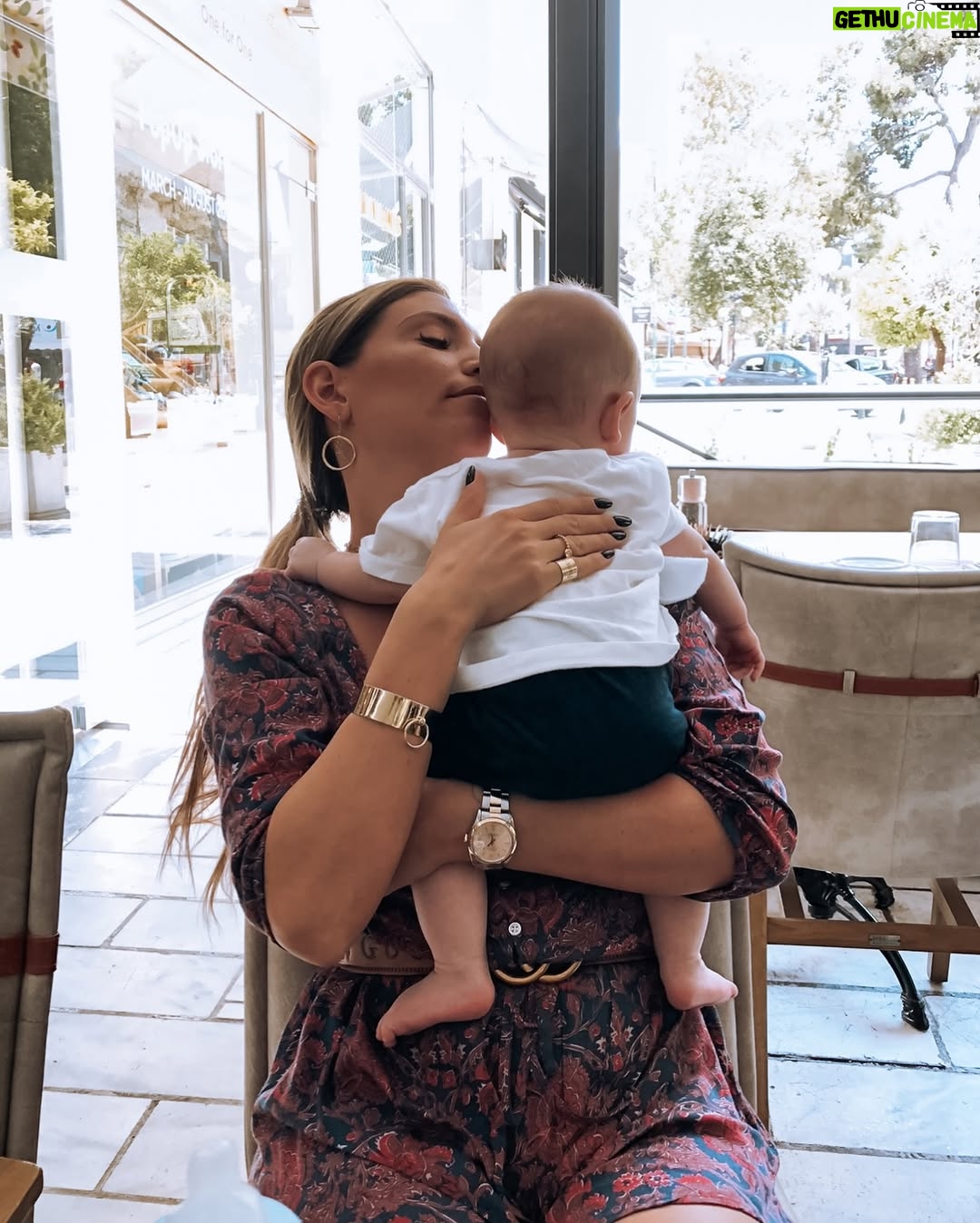 Athina Oikonomakou - 87.6K Likes - Χαρά μου, ζωή μου, αντράκο μου, Μαξιμάκο μου♥️🥹
7 χρόνια από τη μέρα που η ζωή μου άλλαξε για πάντα..
7 χρόνια από τη στιγμή που σε κράτησα στην αγκαλιά μου και ένιωσα αγάπη όπως ποτέ ξανά. Κάθε μέρα μαζί σου είναι ένα δώρο, μια περιπέτεια, μια υπενθύμιση του πόσο ευλογημένη είμαι που είμαι η μαμά σου🙏🏼 Χρόνια πολλά πλάσμα μου υπέροχο🎂🎉🎁! Είσαι το φως που γεμίζει τις μέρες μου και η αγάπη που δεν χωράει σε λέξεις. Σε λατρεύω!!