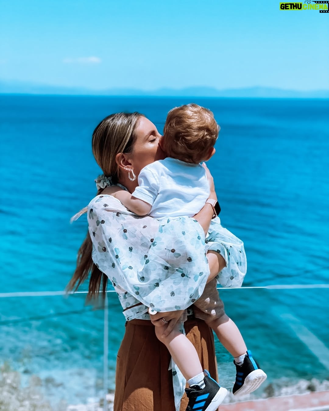 Athina Oikonomakou - 87.6K Likes - Χαρά μου, ζωή μου, αντράκο μου, Μαξιμάκο μου♥️🥹
7 χρόνια από τη μέρα που η ζωή μου άλλαξε για πάντα..
7 χρόνια από τη στιγμή που σε κράτησα στην αγκαλιά μου και ένιωσα αγάπη όπως ποτέ ξανά. Κάθε μέρα μαζί σου είναι ένα δώρο, μια περιπέτεια, μια υπενθύμιση του πόσο ευλογημένη είμαι που είμαι η μαμά σου🙏🏼 Χρόνια πολλά πλάσμα μου υπέροχο🎂🎉🎁! Είσαι το φως που γεμίζει τις μέρες μου και η αγάπη που δεν χωράει σε λέξεις. Σε λατρεύω!!