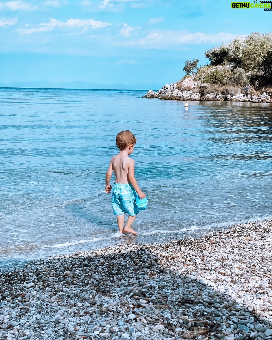 Athina Oikonomakou - 87.6K Likes - Χαρά μου, ζωή μου, αντράκο μου, Μαξιμάκο μου♥️🥹
7 χρόνια από τη μέρα που η ζωή μου άλλαξε για πάντα..
7 χρόνια από τη στιγμή που σε κράτησα στην αγκαλιά μου και ένιωσα αγάπη όπως ποτέ ξανά. Κάθε μέρα μαζί σου είναι ένα δώρο, μια περιπέτεια, μια υπενθύμιση του πόσο ευλογημένη είμαι που είμαι η μαμά σου🙏🏼 Χρόνια πολλά πλάσμα μου υπέροχο🎂🎉🎁! Είσαι το φως που γεμίζει τις μέρες μου και η αγάπη που δεν χωράει σε λέξεις. Σε λατρεύω!!