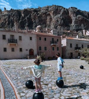 Athina Oikonomakou Instagram - Μονεμβασιά 🏰🩶 #monemvasia #vacation #family #friends #greece