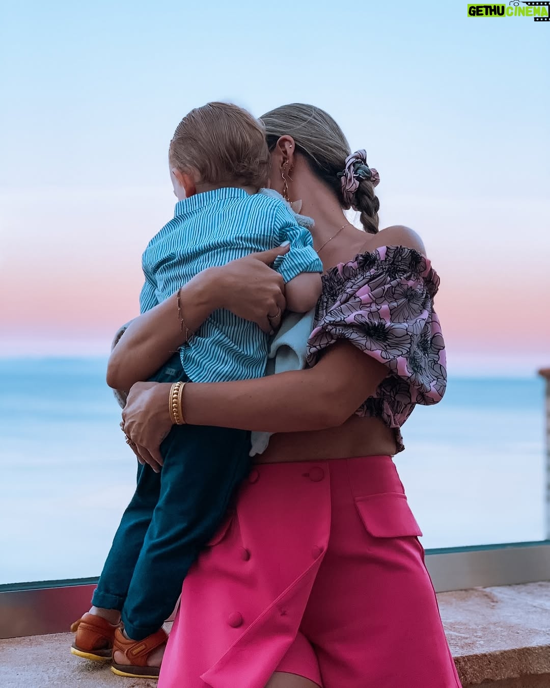 Athina Oikonomakou - 87.6K Likes - Χαρά μου, ζωή μου, αντράκο μου, Μαξιμάκο μου♥️🥹
7 χρόνια από τη μέρα που η ζωή μου άλλαξε για πάντα..
7 χρόνια από τη στιγμή που σε κράτησα στην αγκαλιά μου και ένιωσα αγάπη όπως ποτέ ξανά. Κάθε μέρα μαζί σου είναι ένα δώρο, μια περιπέτεια, μια υπενθύμιση του πόσο ευλογημένη είμαι που είμαι η μαμά σου🙏🏼 Χρόνια πολλά πλάσμα μου υπέροχο🎂🎉🎁! Είσαι το φως που γεμίζει τις μέρες μου και η αγάπη που δεν χωράει σε λέξεις. Σε λατρεύω!!