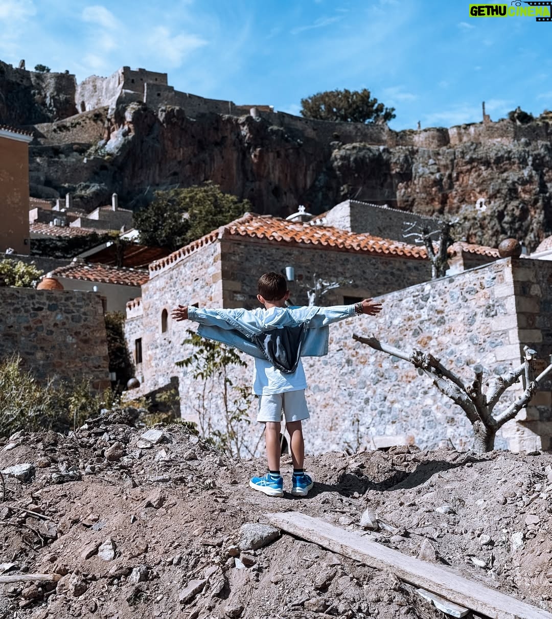 Athina Oikonomakou - 33.5K Likes - Μονεμβασιά 🏰🩶 #monemvasia #vacation #family #friends #greece