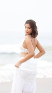 Actress Aurora Sinclair aka Baloon akka HD Photos and Wallpapers May 2025