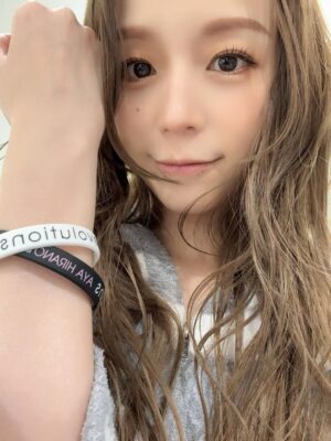 Aya Hirano Instagram - AYA HIRANO LIVE TOUR 2025
-evolutions-
⁡
開幕しました‼️
昨日東京公演初日を盛り上げてくれた皆さん、
ありがとうございました✨✨✨
⁡
11年ぶりの新曲「evolutions」
そして、ENOZの新曲 「Chasingdestiny」など、
初お披露目の緊張を久しぶりに味わいました🫧
⁡
「evolutions」は、
ライブで皆さんと共に育てていきたい楽曲です。
末長く愛していただけますように。
⁡
⁡
まずは綾カメラ写真📷
⁡
⁡
#evolutionsTOUR2025
#evolutions