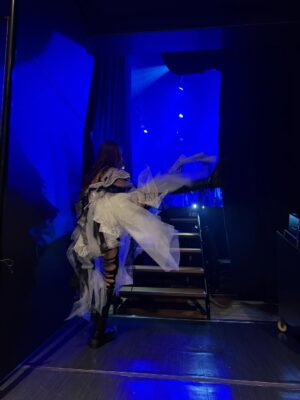 Aya Hirano Instagram - AYA HIRANO LIVE TOUR 2025
-evolutions-
⁡
開幕しました‼️
昨日東京公演初日を盛り上げてくれた皆さん、
ありがとうございました✨✨✨
⁡
11年ぶりの新曲「evolutions」
そして、ENOZの新曲 「Chasingdestiny」など、
初お披露目の緊張を久しぶりに味わいました🫧
⁡
「evolutions」は、
ライブで皆さんと共に育てていきたい楽曲です。
末長く愛していただけますように。
⁡
⁡
まずは綾カメラ写真📷
⁡
⁡
#evolutionsTOUR2025
#evolutions