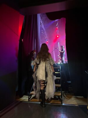 Aya Hirano Instagram - AYA HIRANO LIVE TOUR 2025
-evolutions-
⁡
開幕しました‼️
昨日東京公演初日を盛り上げてくれた皆さん、
ありがとうございました✨✨✨
⁡
11年ぶりの新曲「evolutions」
そして、ENOZの新曲 「Chasingdestiny」など、
初お披露目の緊張を久しぶりに味わいました🫧
⁡
「evolutions」は、
ライブで皆さんと共に育てていきたい楽曲です。
末長く愛していただけますように。
⁡
⁡
まずは綾カメラ写真📷
⁡
⁡
#evolutionsTOUR2025
#evolutions