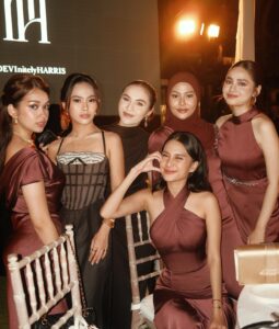 Actress Azizah Salsha HD Photos and Wallpapers May 2025