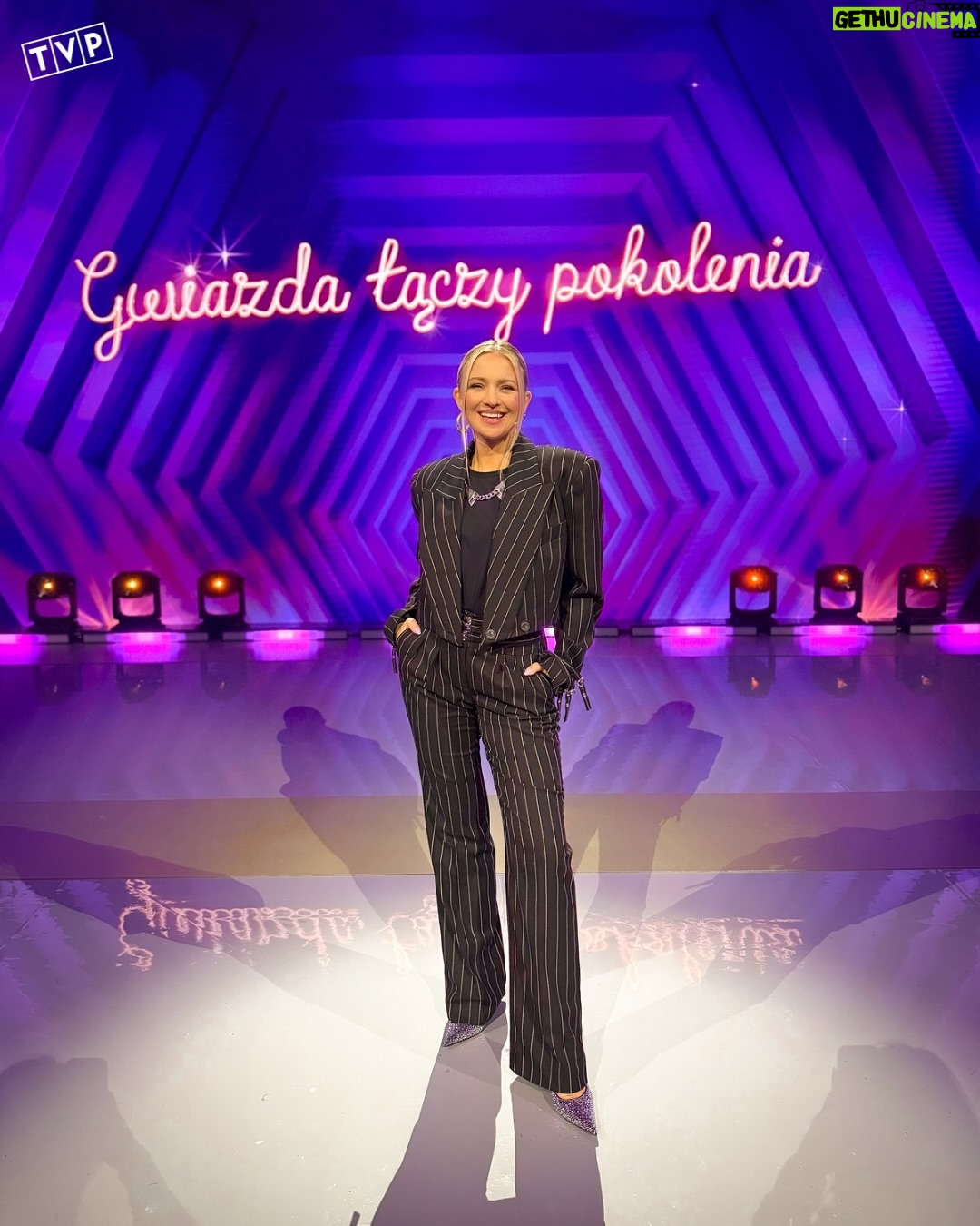 Barbara Kurdej-Szatan - 764 Likes - Pełna uśmiechu @kurdejszatan zaprasza Was na wyjątkową podróż w czasie! 💕 Wspomnienia, hity i mnóstwo dobrej energii – tego nie możecie przegapić! 👌Kolejny odcinek „Cudownych Lat” już w niedzielę o 16:10 w TVP! Widzimy się przed tv 👀