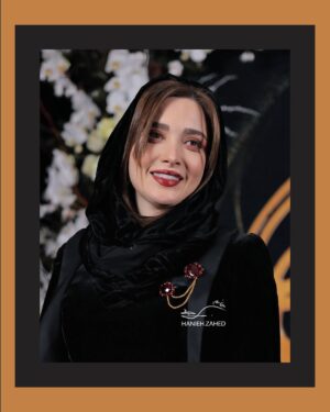 Behnoosh Tabatabaei Instagram - .
بهنوش طباطبایی ✨.
مراسم حافظ تئاتر و موسیقی (جاییزه علی معلم ) 
اسفند ماه ۱۴۰۳