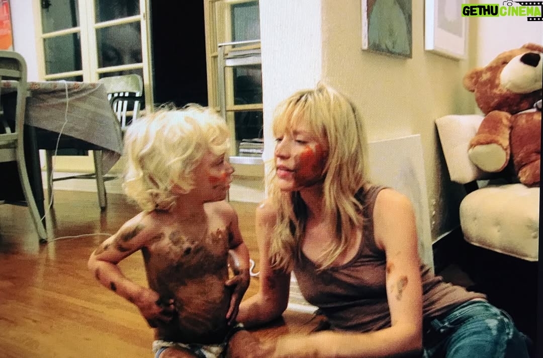 Beth Riesgraf - 1.6K Likes - I ❤️ You, @inspeklee
Let’s keep having the best life ever…forever!
#happymothersday