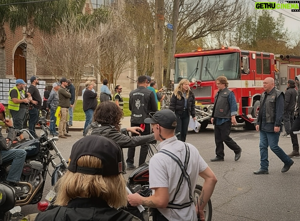 Beth Riesgraf - 1.5K Likes - #BTS Behind the camera, in the chaos, telling stories that matter.
To every woman and artist carving their path āyes, you belong here. You always have. Donāt ask for permission to create.
Claim your seat. Speak your vision. This industryāand your communityāneeds your voice. Donāt doubt it. Own it. ā¤ļø
Happy #friday
#LeverageRedemption #DirectedByBethRiesgraf #WomenInFilm #OnSet #MakeYourMark #YouBelongHere
@primevideo @leverageredemption new episode directed by me #stream tonight! #theshakedowninclonetownjob
