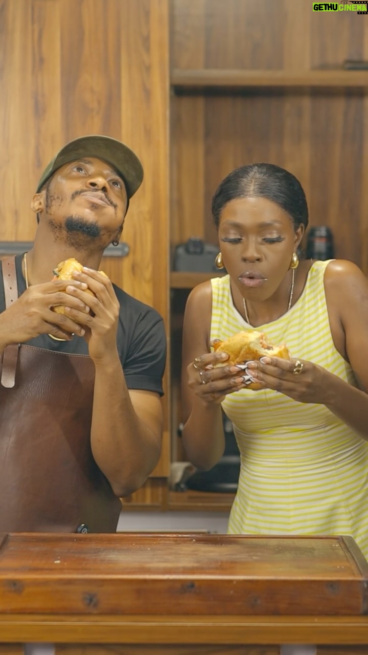 Beverly Osu - 8.3K Likes - Let’s cook 🔥 🥪
Shopping list 🛒
Flour
Sugar
Butter
Milk
Yeast
Salt
Eggs
Steak
Zucchini
Tomatoes
Mayonnaise
Ketchup
Seasoning
#explore #cooking #sandwich