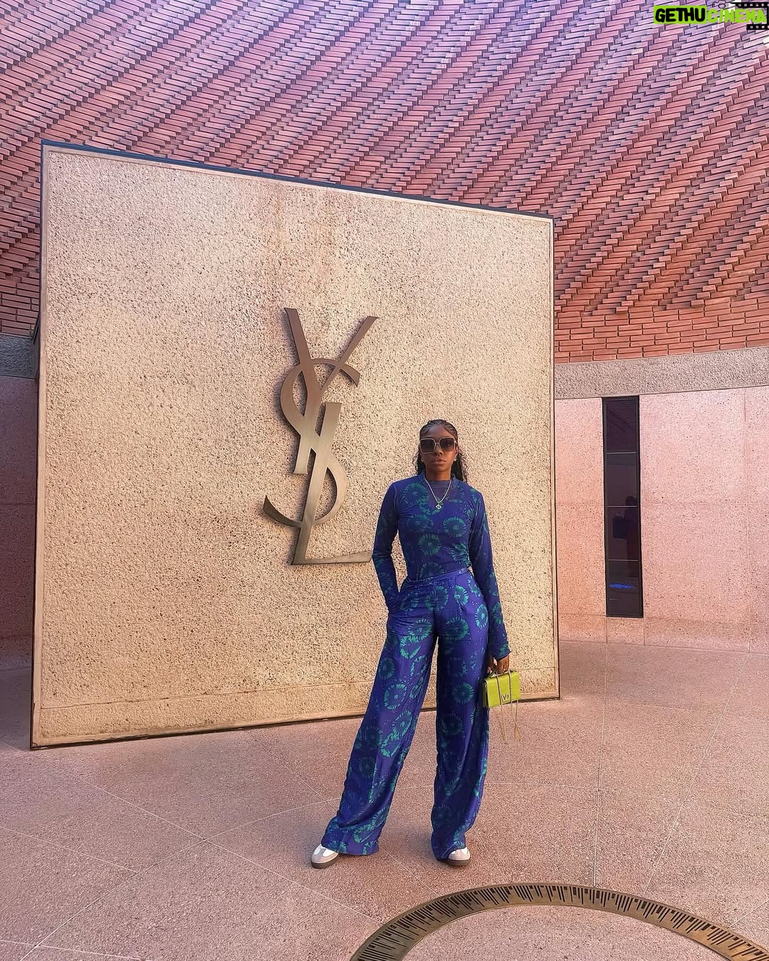 Beverly Osu - 3 Likes - YSL Museum 🎞️📽️
Lately I ve been practicing slow living… I’m in calm ☺️
#yslmuseum #addiassambas #slowliving
