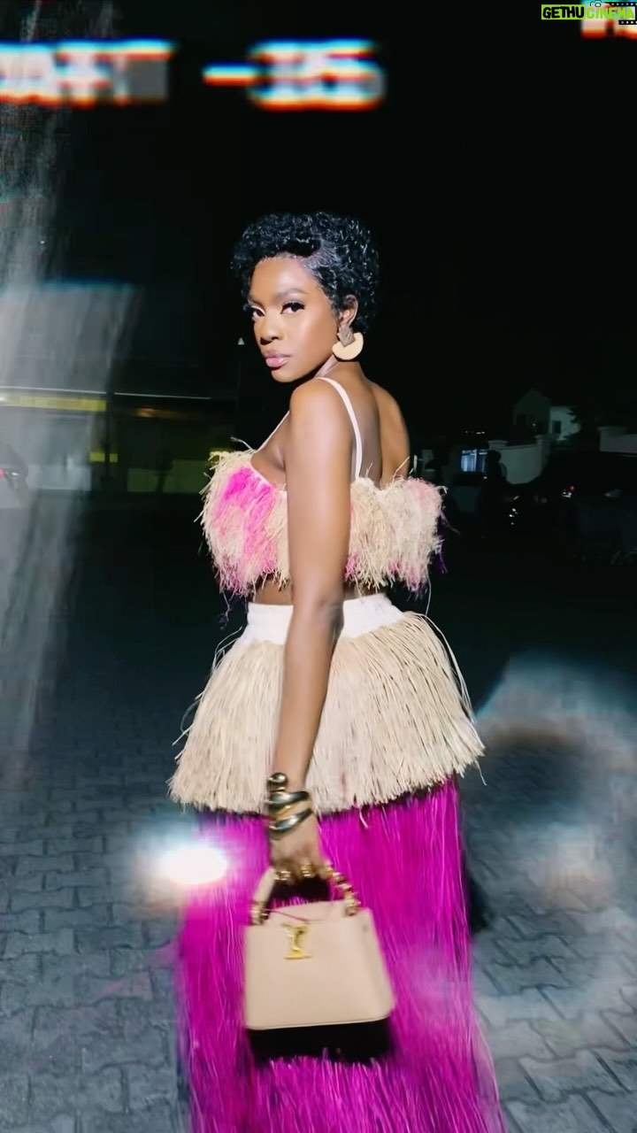 Beverly Osu - 3 Likes - GHETTO CHIC 🥂
I’m where the hood and high fashion meet🤭.
Guys “ A GHETTO LOVE STORY “ is out on “ALL CINEMAS NATIONWIDE “ NOV 22 ..
I’m so pumped 🤭
🎥 @favydidit