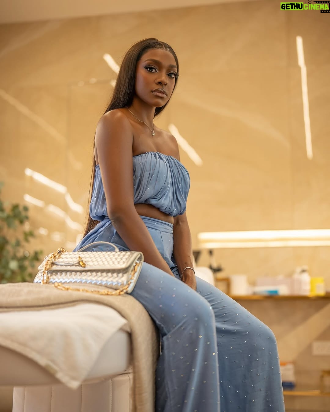 Beverly Osu - 3 Likes - Black, fine, and fly.
Evolving, Elevating, and unstoppable. 💙✨
A whole masterpiece —mind, body, and soul.
Yup!! That’s ME 🤭
#mentalhealthadvocate #EvolvingAndElevating #Beauty #Akindofblue #selflove