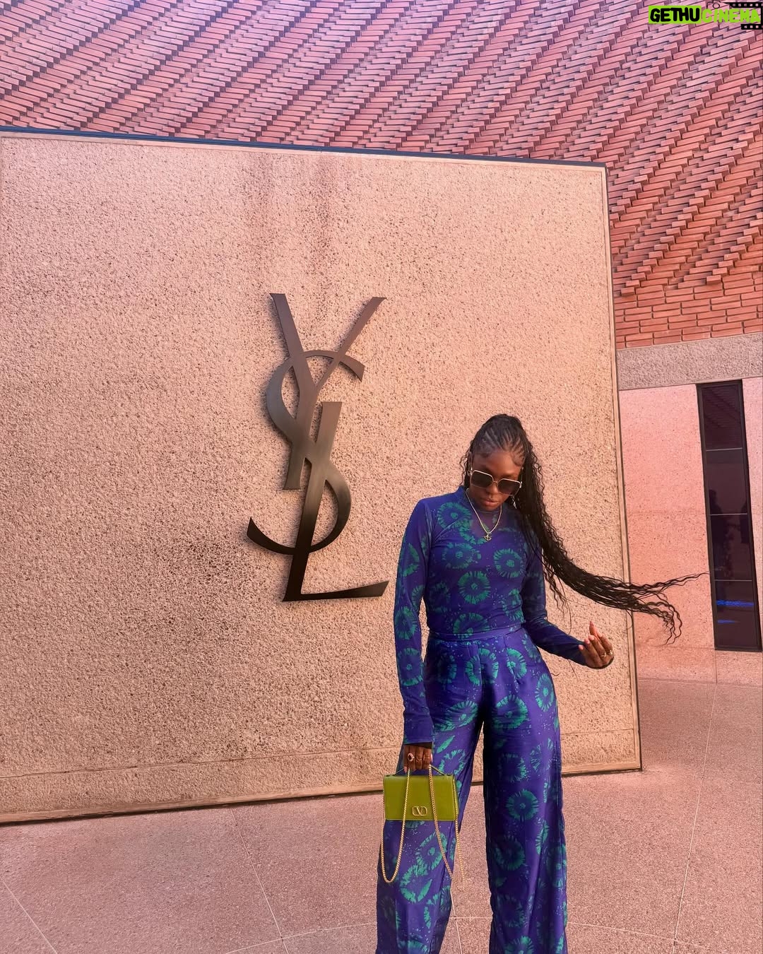 Beverly Osu - 3 Likes - YSL Museum 🎞️📽️
Lately I ve been practicing slow living… I’m in calm ☺️
#yslmuseum #addiassambas #slowliving