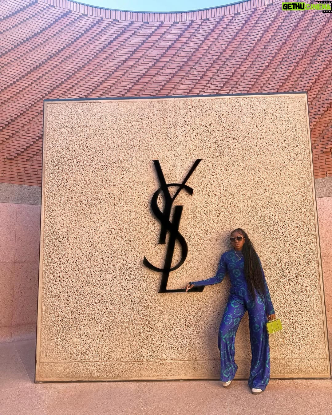 Beverly Osu - 3 Likes - YSL Museum 🎞️📽️
Lately I ve been practicing slow living… I’m in calm ☺️
#yslmuseum #addiassambas #slowliving