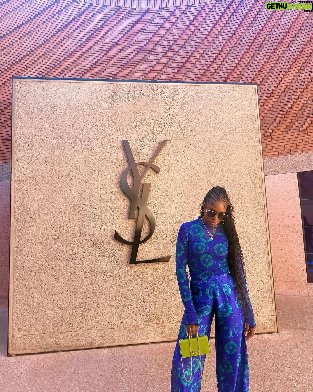 Beverly Osu - 3 Likes - YSL Museum 🎞️📽️
Lately I ve been practicing slow living… I’m in calm ☺️
#yslmuseum #addiassambas #slowliving