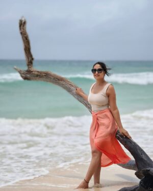 Bhavana Appu Instagram - Beach day🏝️

#andamanislands #andamandiaries🌴🌊🏄🐳🐡