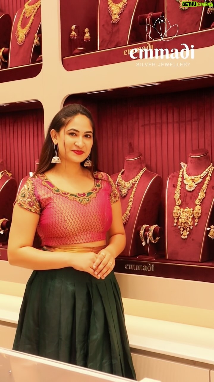 Bhavana Appu - 1K Likes - Bangalore, get ready to shine brighter!
Emmadi’s 9th store is opening in Malleshwaram on May 9th, and we’re celebrating with unmissable offers!🤍
From May 9th to May 18th, enjoy:
✨Buy jewellery worth ₹1,00,000 & get a Long Haram worth ₹50,000 FREE
✨Buy jewellery worth ₹50,000 & get a Short Necklace worth ₹25,000 FREE
✨Buy jewellery worth ₹25,000 & get a Coral Nakshi Mala worth ₹12,500 FREE
Mark your calendars—Malleshwaram is about to experience silver like never before!💫
For inquiries, reach out to us on our official WhatsApp 91 8977941939.
📍 Our branches:
Kondapur: 8989421818
Dilsukhnagar: 8977941932
Madanapalle: 9063122902
Malleswaram: 9063122903
Visit our website: https://emmadisilverjewellery.com
Unveil the essence of refined luxury. Explore our exclusive collection – link in bio.
#EmmadiSilverJewellery #DiamondLikeSilver #LuxuryJewellery #TimelessBeauty #TraditionalJewellery #NakshiJewellery #EmmadiSilverJewellery #MegaClearanceSale #SilverJewellery #JewellerySale #Discounts #JewelleryLovers #nakshikundanjewellery #jewelleryshoot #VictorianInspired #TraditionalJewellery #malleshwaram